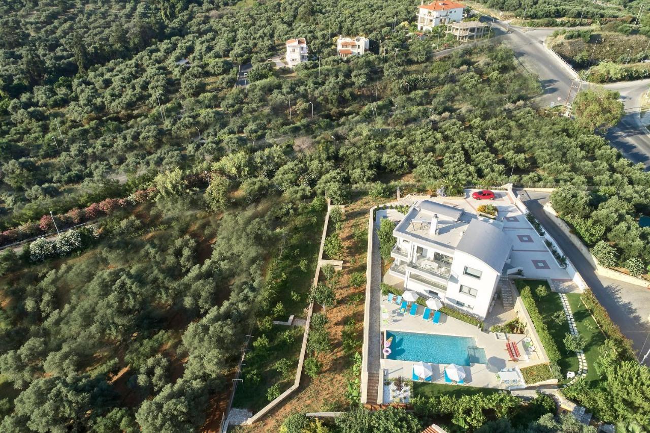 Вілла Elysium Seaview Oasis Kato Galatas Екстер'єр фото